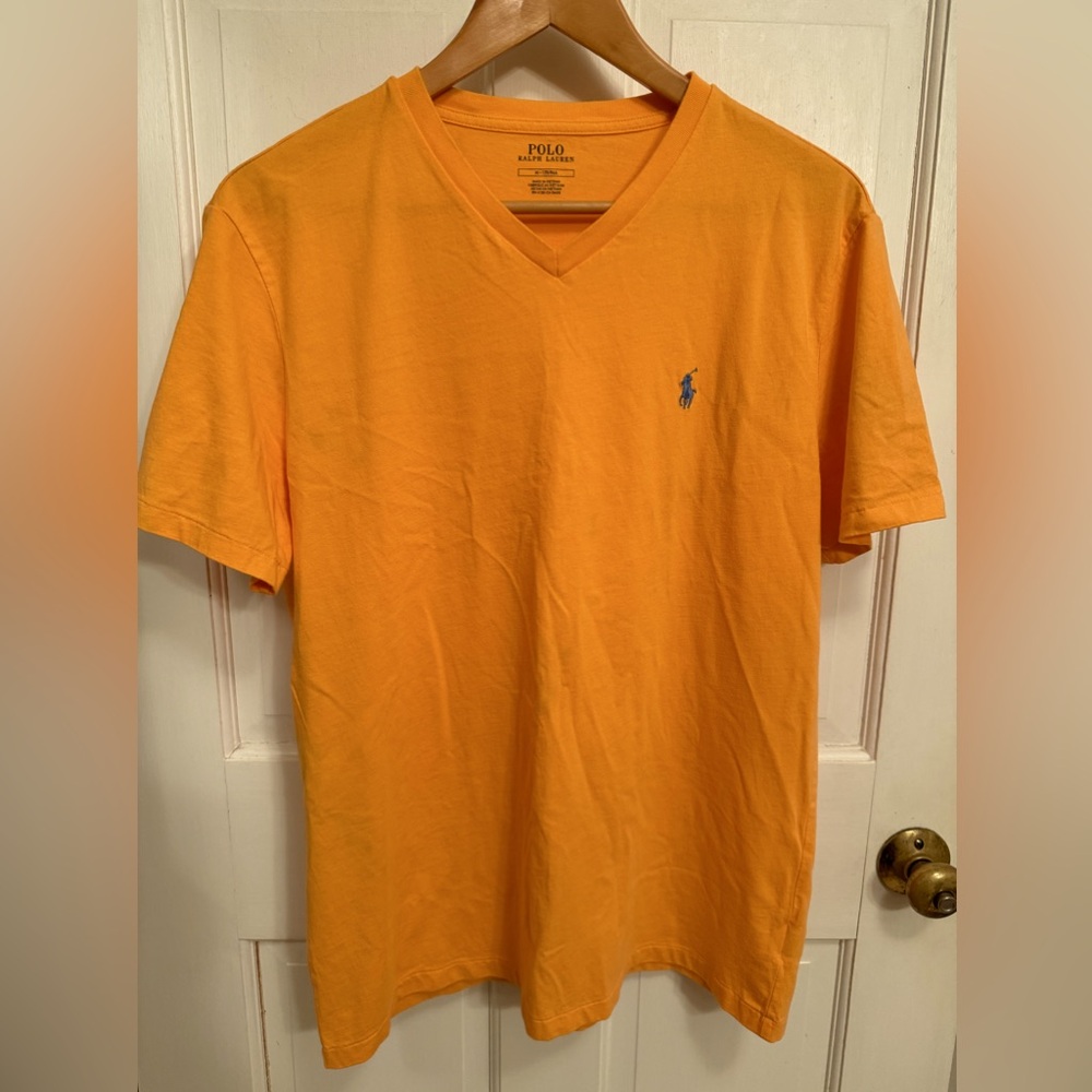 Ralph Lauren Polo classic Vneck tee shirt in peach with blue polo horse M